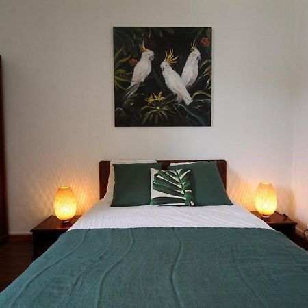 Appartements Le Cru Colbert Бон Екстериор снимка